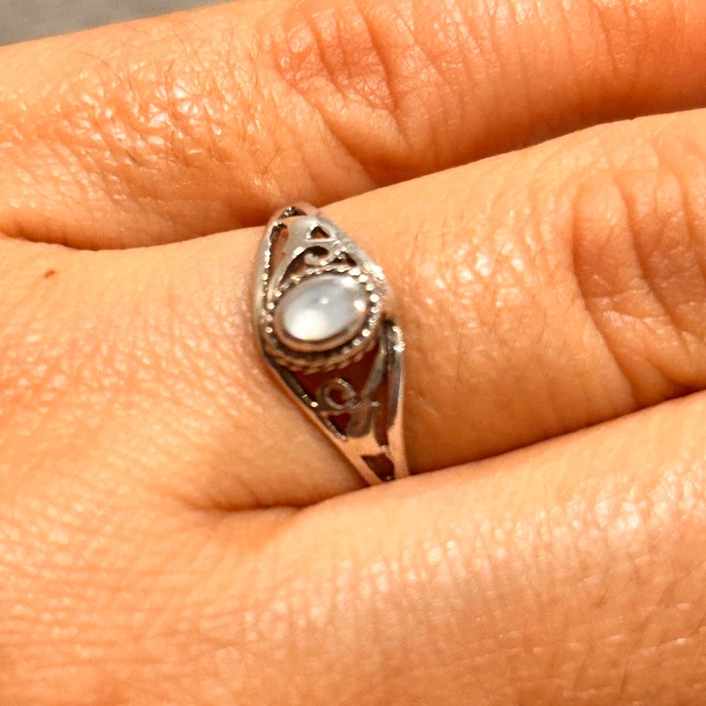 Elegant Silver Ring with White Stone